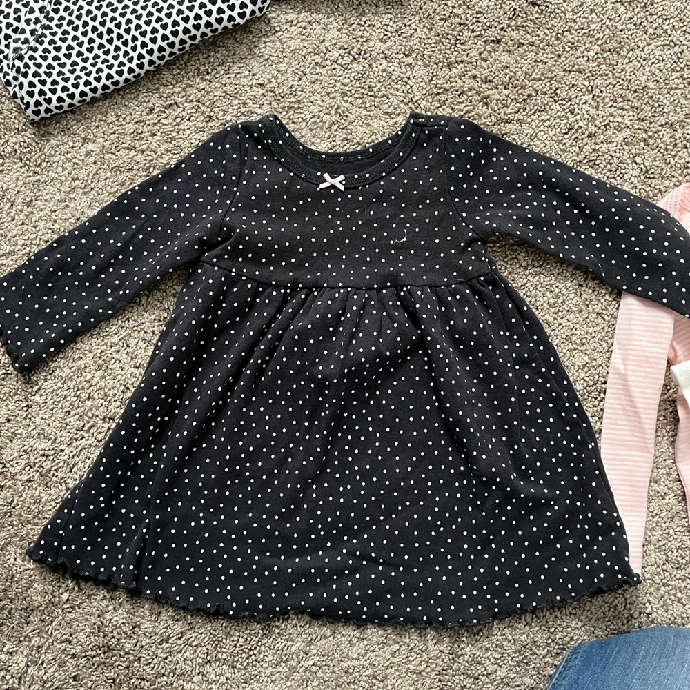 Baby girl Carter’s dress 9m